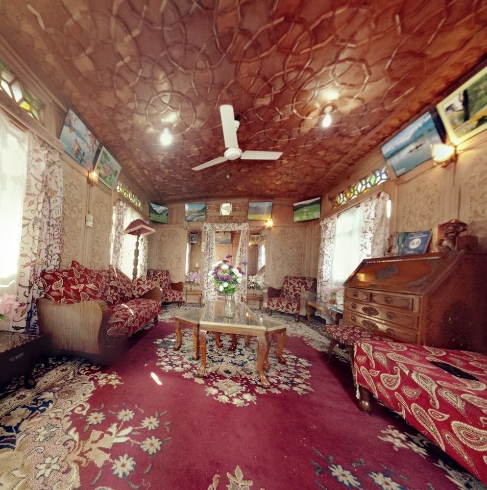 מלון Durgjan New Bul Bul Group Of Houseboats Srinagar מראה חיצוני תמונה