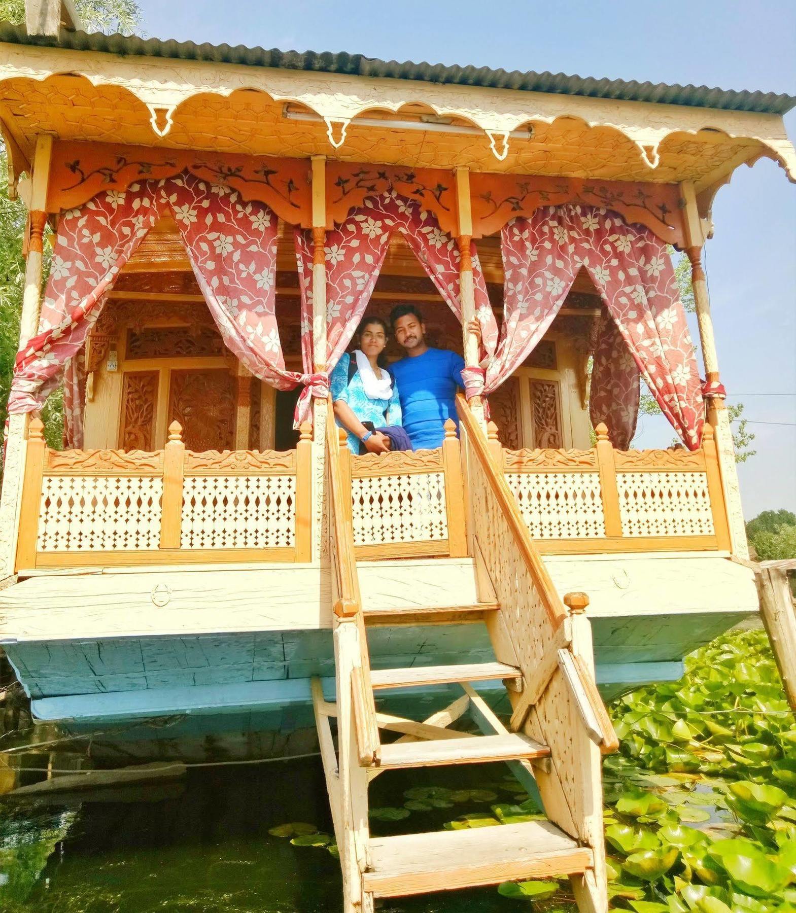 מלון Durgjan New Bul Bul Group Of Houseboats Srinagar מראה חיצוני תמונה