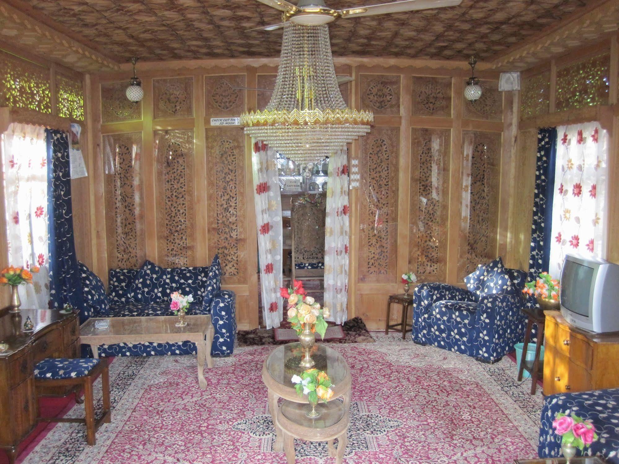 מלון Durgjan New Bul Bul Group Of Houseboats Srinagar מראה חיצוני תמונה