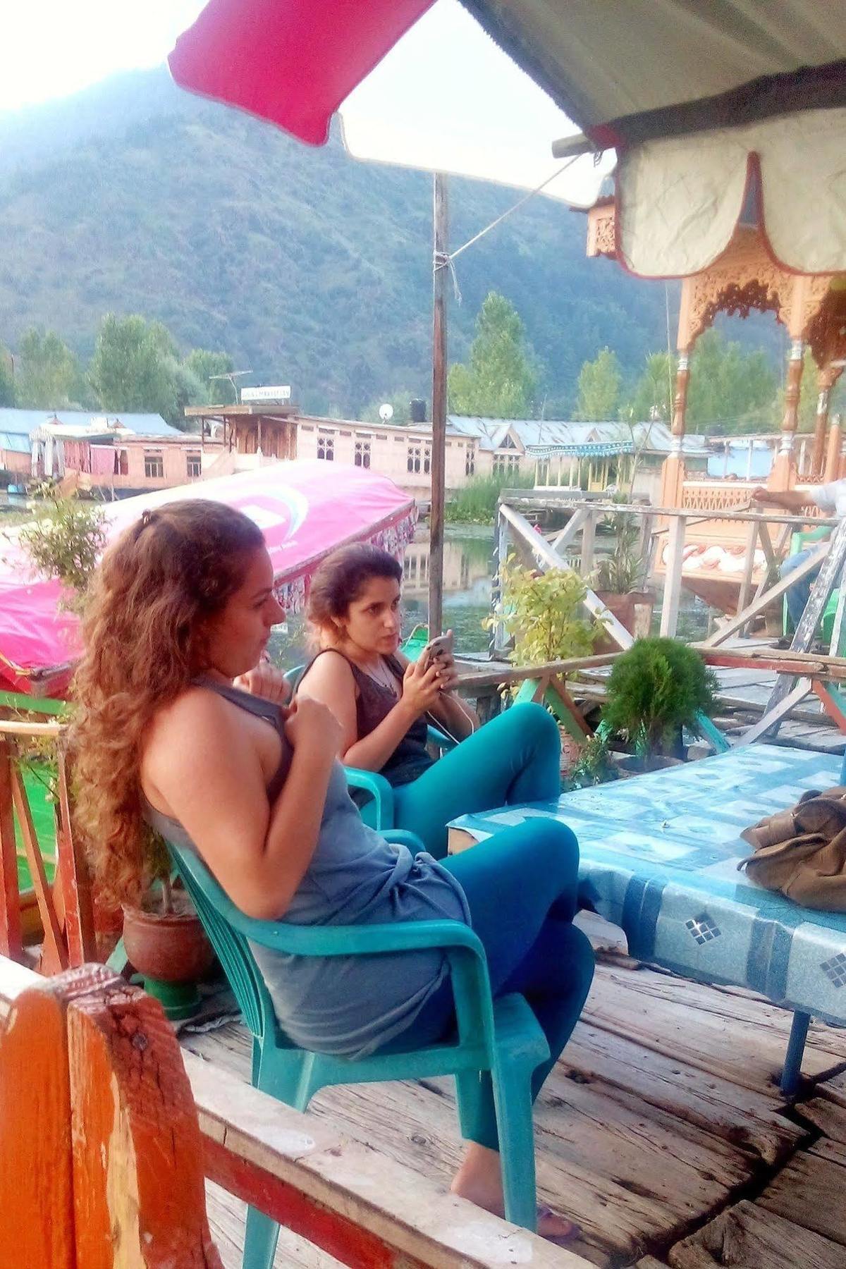 מלון Durgjan New Bul Bul Group Of Houseboats Srinagar מראה חיצוני תמונה